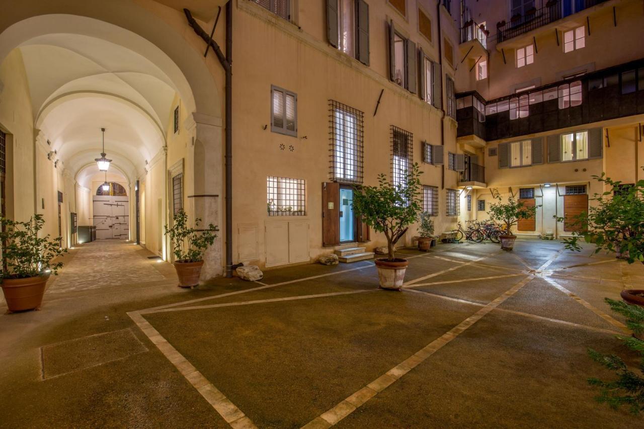 Guesthouse Mysuitetower Pantheon, Rome